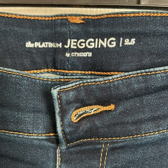 Chico’s deep blue denim jeggings, Size 2.5: 12/14 - Picture 6 of 6